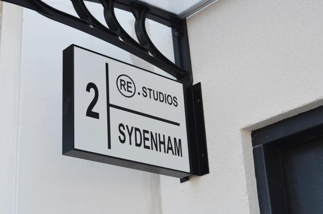High Spec Luxury Studio Apartment In Sydenham Londra Exterior foto